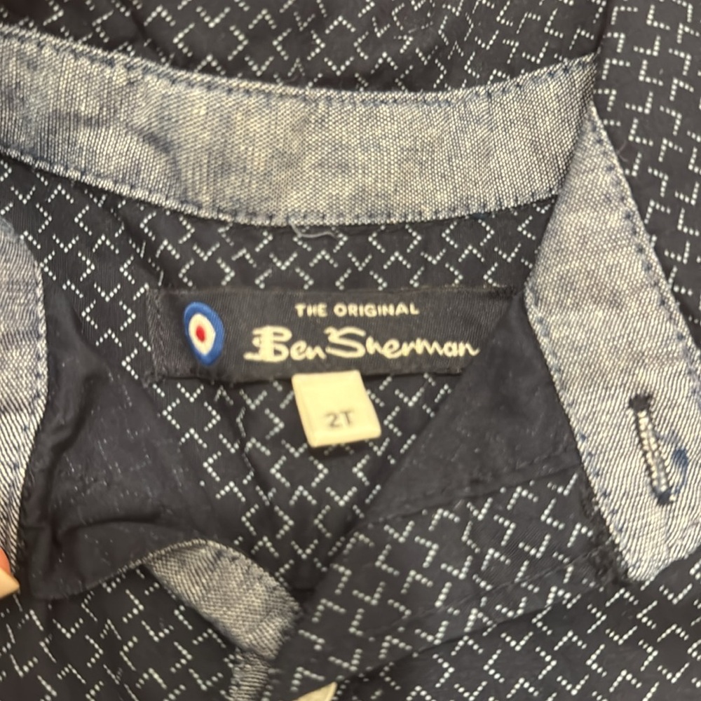 Ben Sherman Toddler Boys Short Sleeve Button Down - 2T, Excellent Condition - Picture 3 of 6